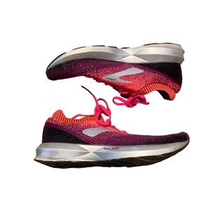 Brooks Running Shoes Size 7